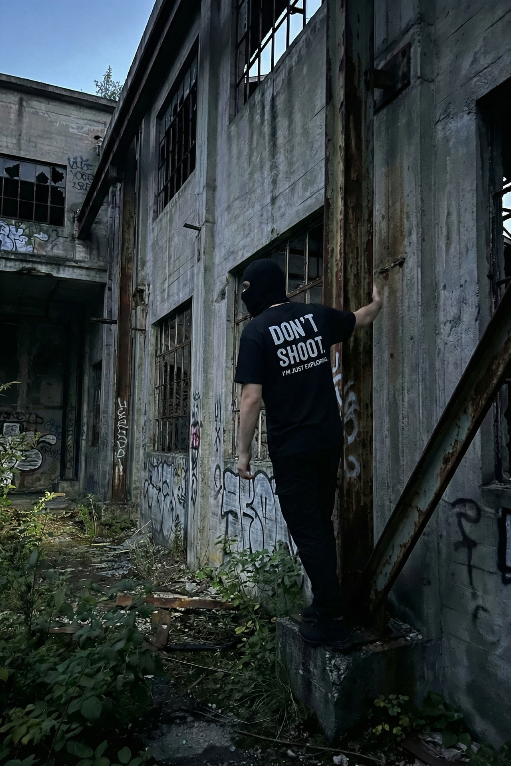 "Don't Shoot I'm Just Exploring" | Urbexlocation Tee